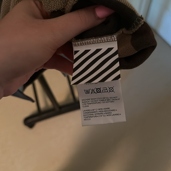 Off-White Reconstructed Camo Hoodie - Picture 5 of 6